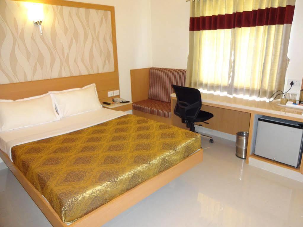 Hotel Le Grand Coimbatore Exterior foto