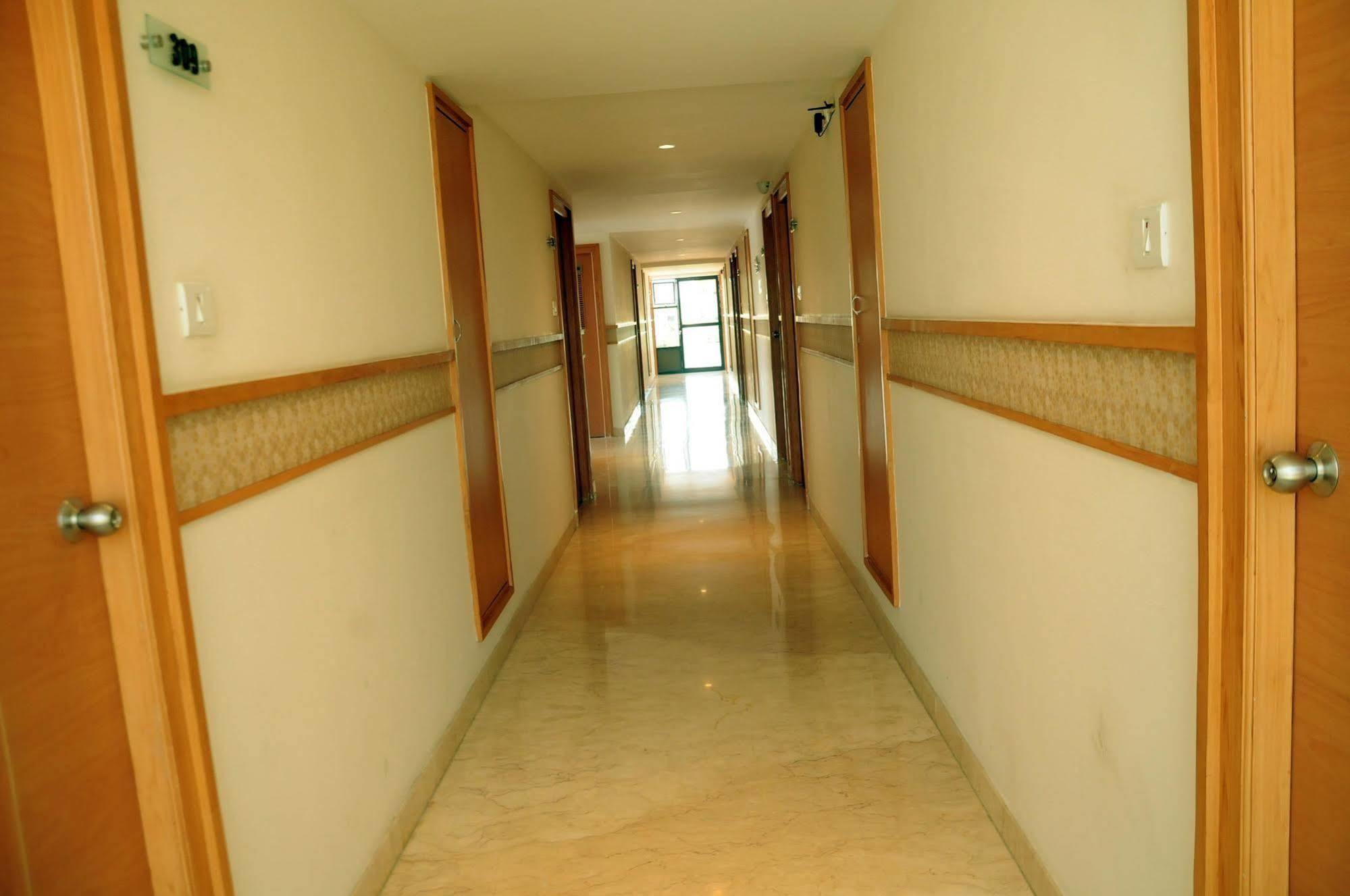 Hotel Le Grand Coimbatore Exterior foto